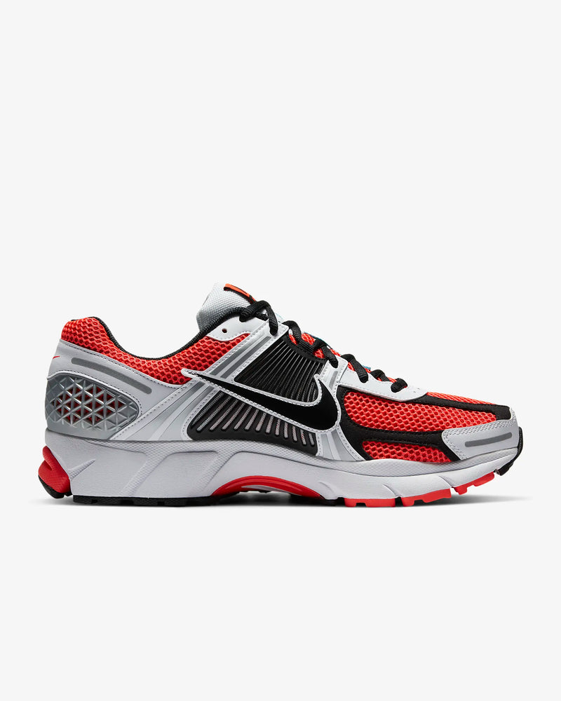 Nike Zoom Vomero 5 Men's Shoes